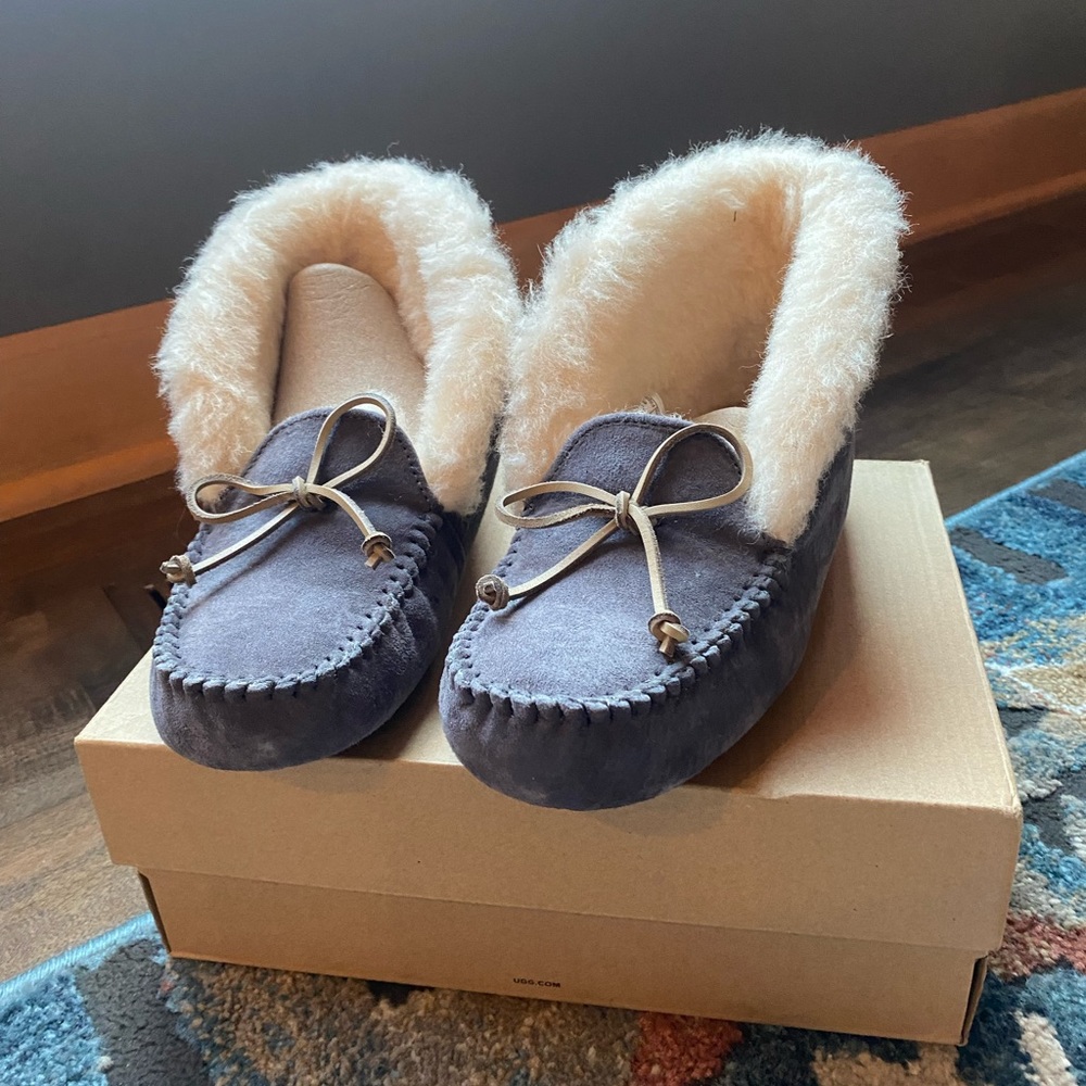 UGG Alena women’s slipper. Size 6.
